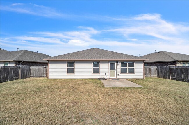 Building Photo - 29035 Jacobs River Dr