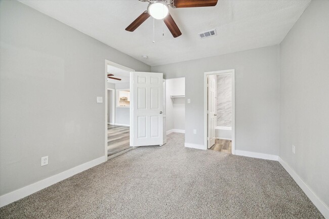 Building Photo - 7426 Saunders Rd