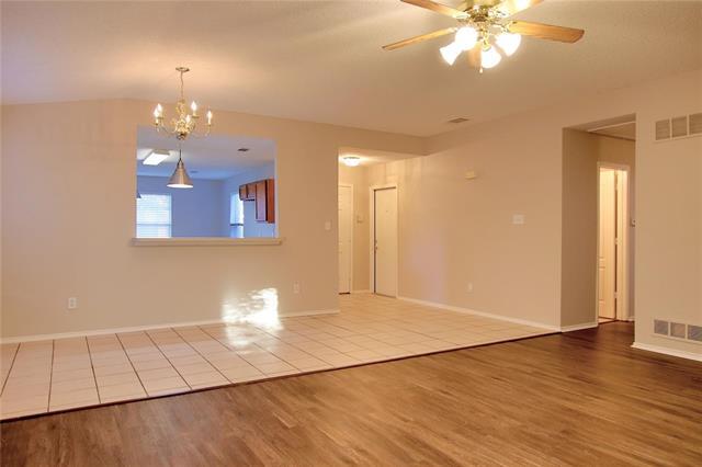 Building Photo - 147 Southlake Dr
