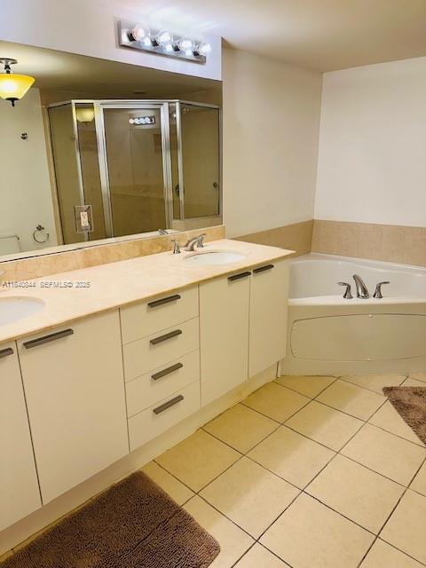 Building Photo - 16699 Collins Ave