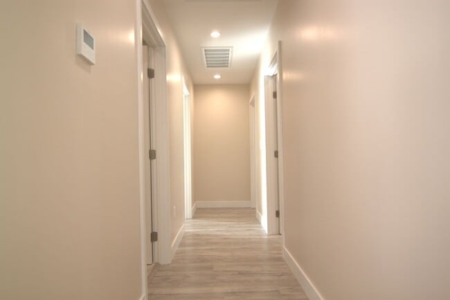 Building Photo - 14436 Carlsbad St