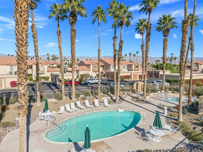 Building Photo - 78121 Crimson Ct