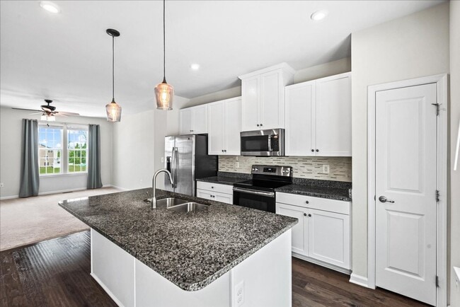 Building Photo - 6310 Crittenden Ln