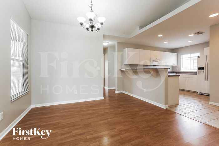 Building Photo - 6480 Maytree Cir