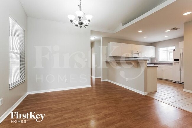 Building Photo - 6480 Maytree Cir