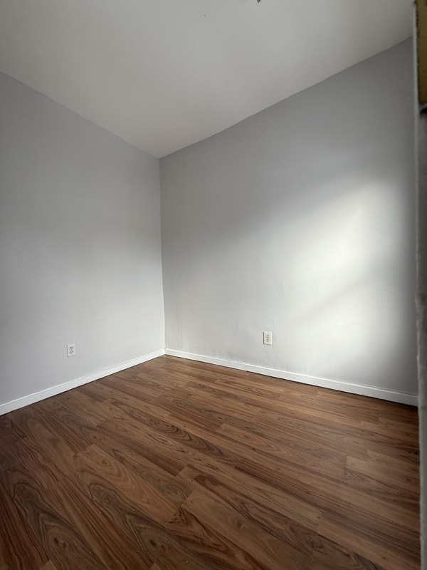 Building Photo - 273 Ontario St