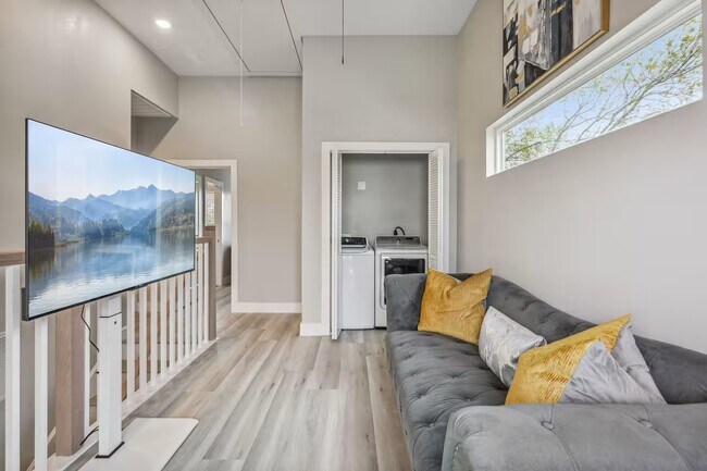 Building Photo - 2502 Sam Wilson St