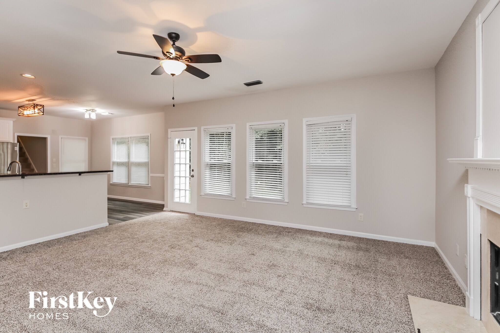 Building Photo - 3215 Maple Terrace Dr