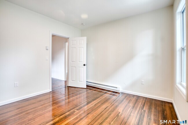 Building Photo - 49-51-51 Kibbe St