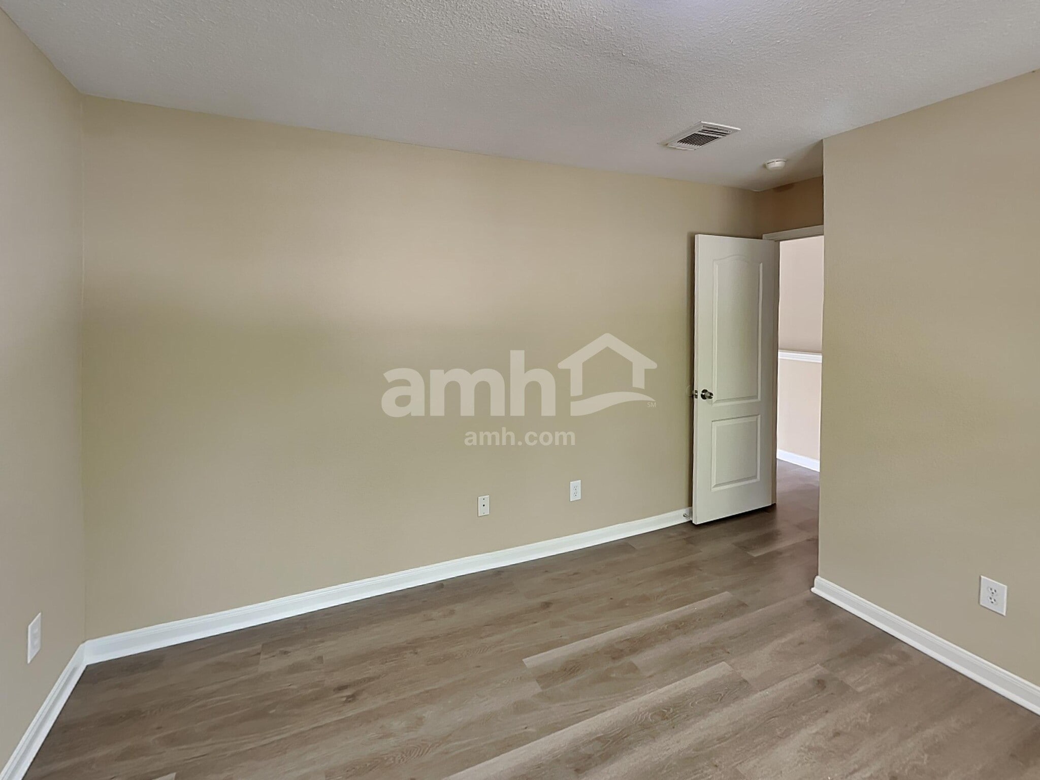 Building Photo - 18107 Quiet Ridge Ln