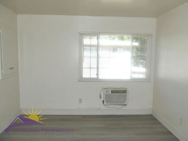 Building Photo - 1617 Arcade Blvd