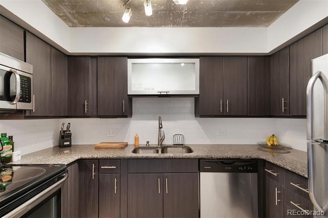 Building Photo - 1020 15th St