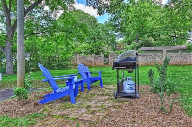 Building Photo - 600 Hermitage Ct