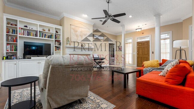 Building Photo - 9230 Garrett Creek Dr