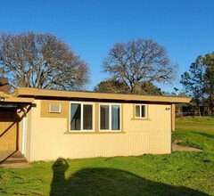 Building Photo - 1840 Green Valley Rd