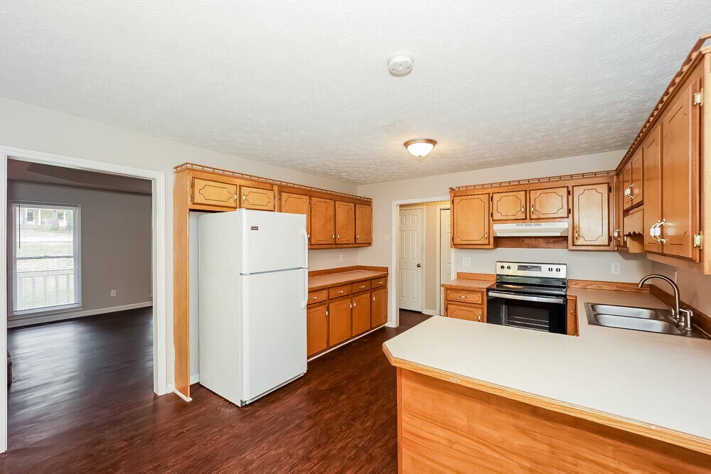 Building Photo - 165 Willow Shoals Dr