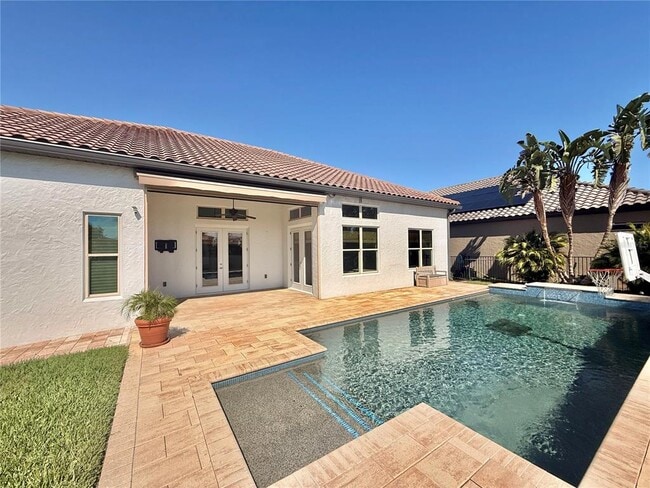 Building Photo - 11646 Hampstead St