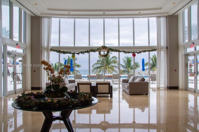 Building Photo - 18911 Collins Ave