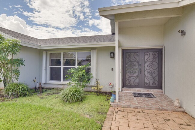 Building Photo - 15300 SW 164th St