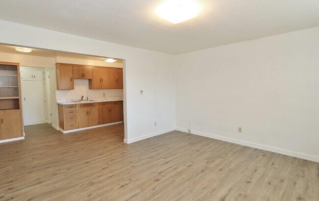 Building Photo - 1407 Ellis Ave