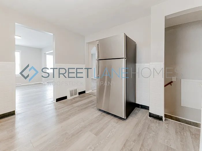 Building Photo - 431 N Dade Ave