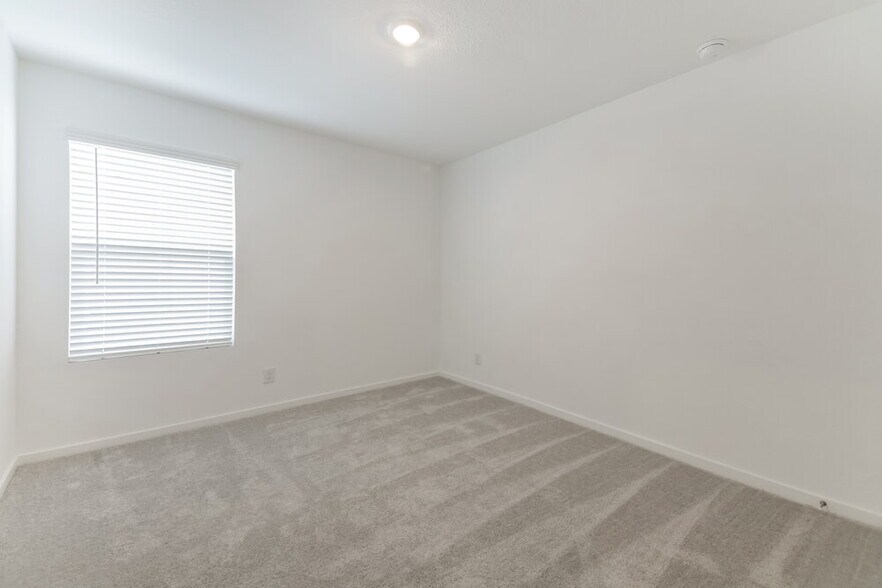 Building Photo - 1223 Canyon Wren Dr