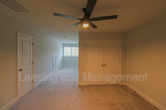 Building Photo - 2234 Henry Tecklenburg Dr