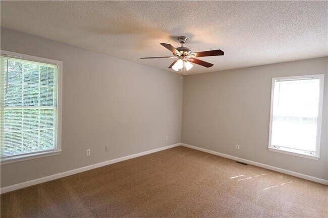 Building Photo - 3946 Blake Ct