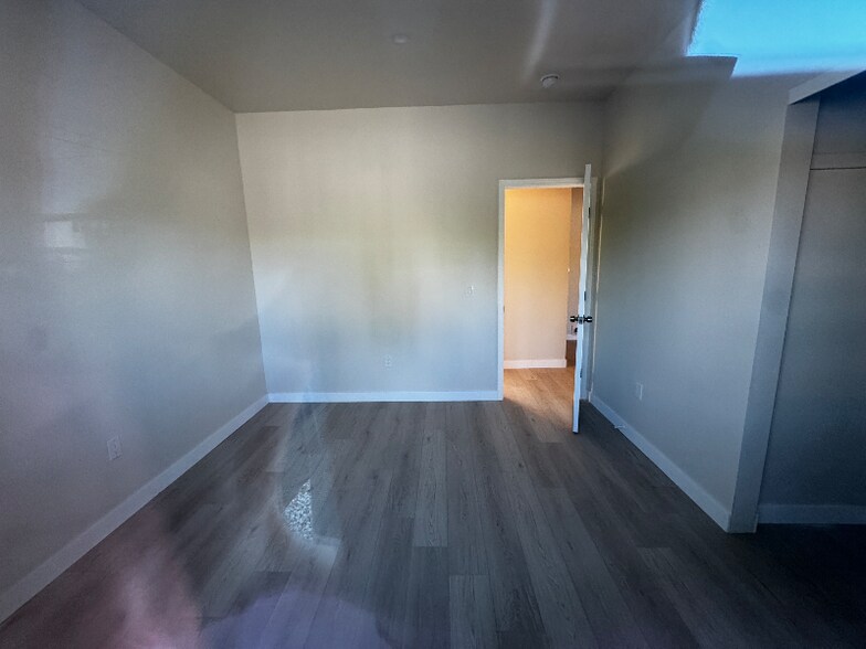 Building Photo - 7367 Golondrina Dr