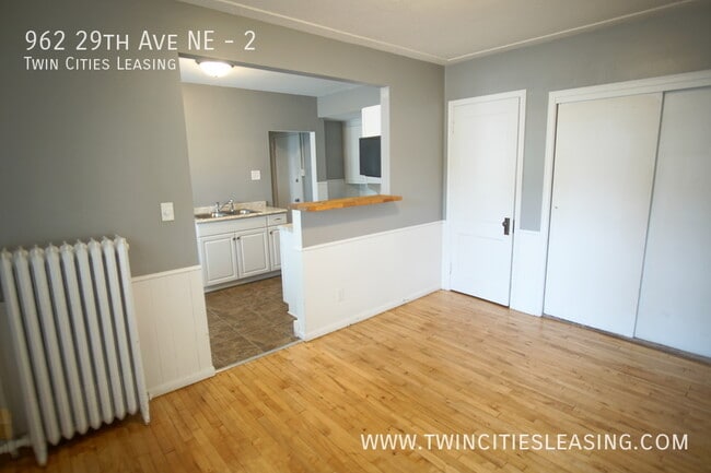 Building Photo - 962 29th Ave NE