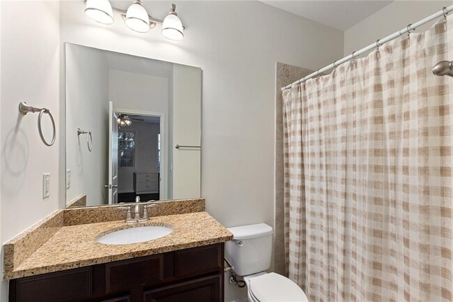 Building Photo - 2836 Broughton Ln SE