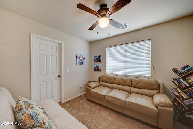 Building Photo - 29293 N Yellow Bee Dr