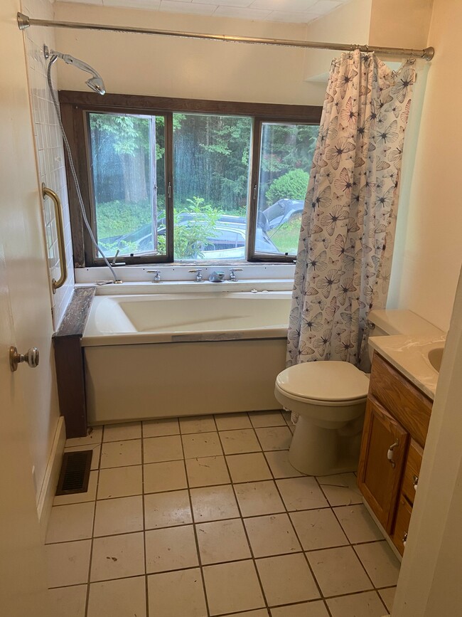 First Floor bath - 696 S Wardsboro Rd