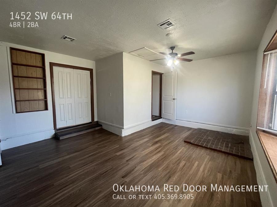 Building Photo - 1452 SW 64th St