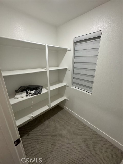 Building Photo - 247 Sash