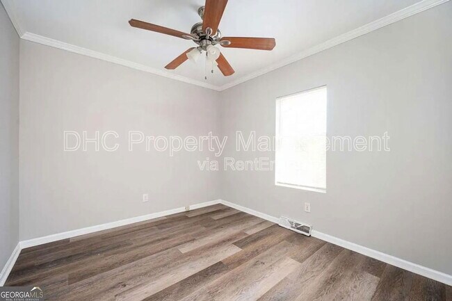 Building Photo - 3162 Alston Dr