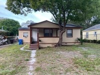 Building Photo - House for Rent - St Petersburg 3 Bedroom 1 Bath w WD Room