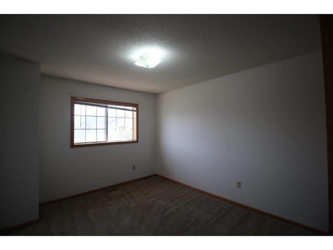 Building Photo - 13230 Meadowood Trail