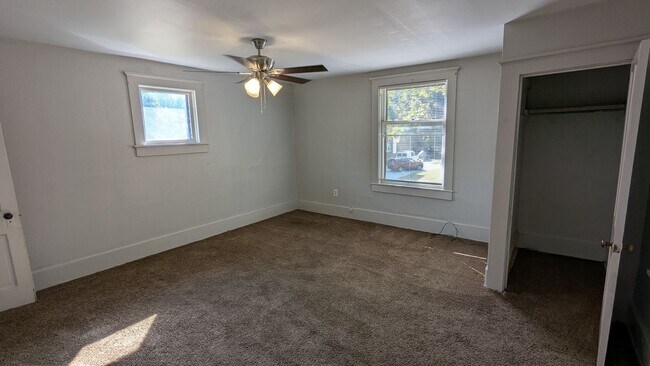 Building Photo - Come live in a charming 3-bedroom house in...