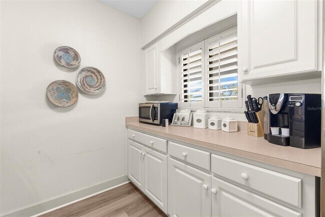 Building Photo - 4744 Fox Hunt Dr