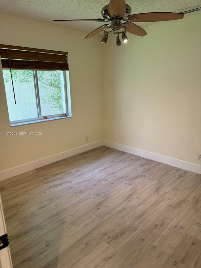 Building Photo - 1599 Palermo Dr