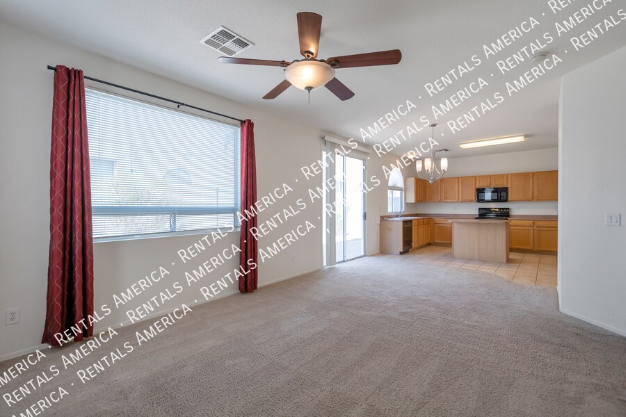 Building Photo - 1110 E Coppola St