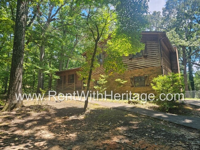 Building Photo - WOW! GORGEOUS HOME / PARTIAL FINISHED BASEMENT / RESORT STYLE POOL/ ALEXANDER HIGH SCHOOL