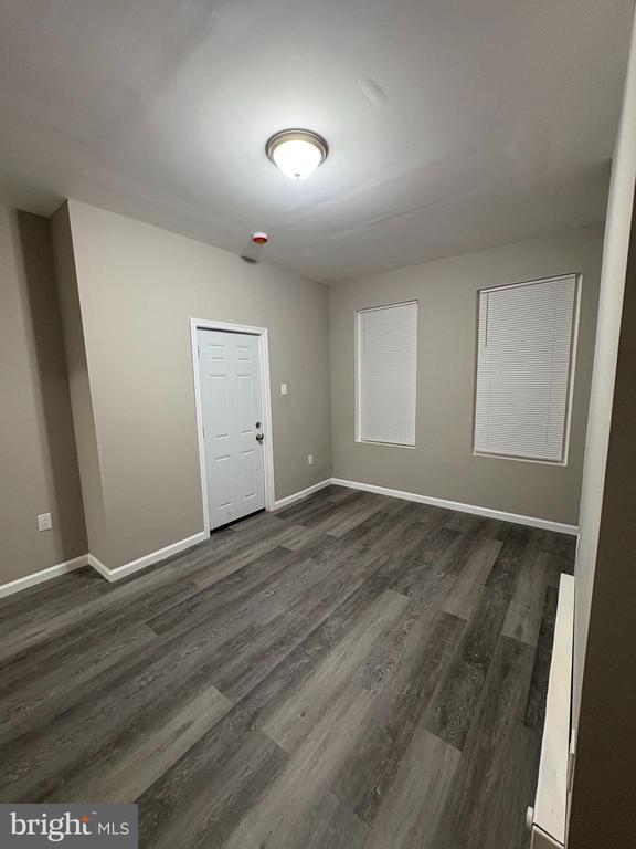 Building Photo - 5921 N 12th St