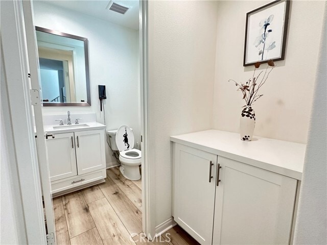 Building Photo - 35 Hideaway Loop