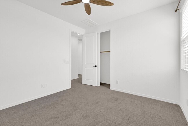 Building Photo - Newly Built 4-bed / 2.5 Bath Home in Quiet...