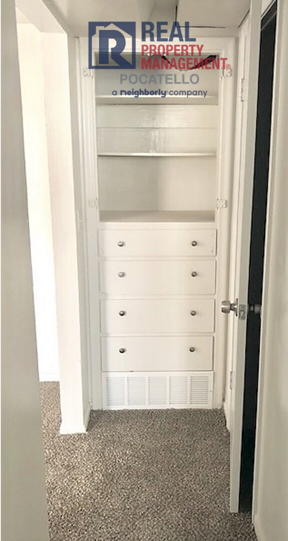 Building Photo - 355 S Hayes Ave