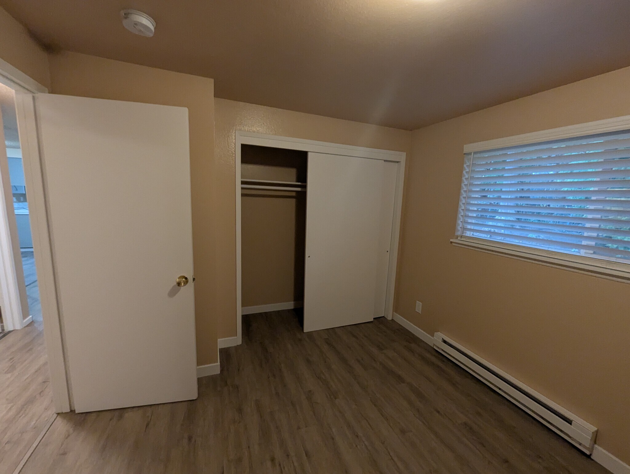 Building Photo - 6115 W Beech St