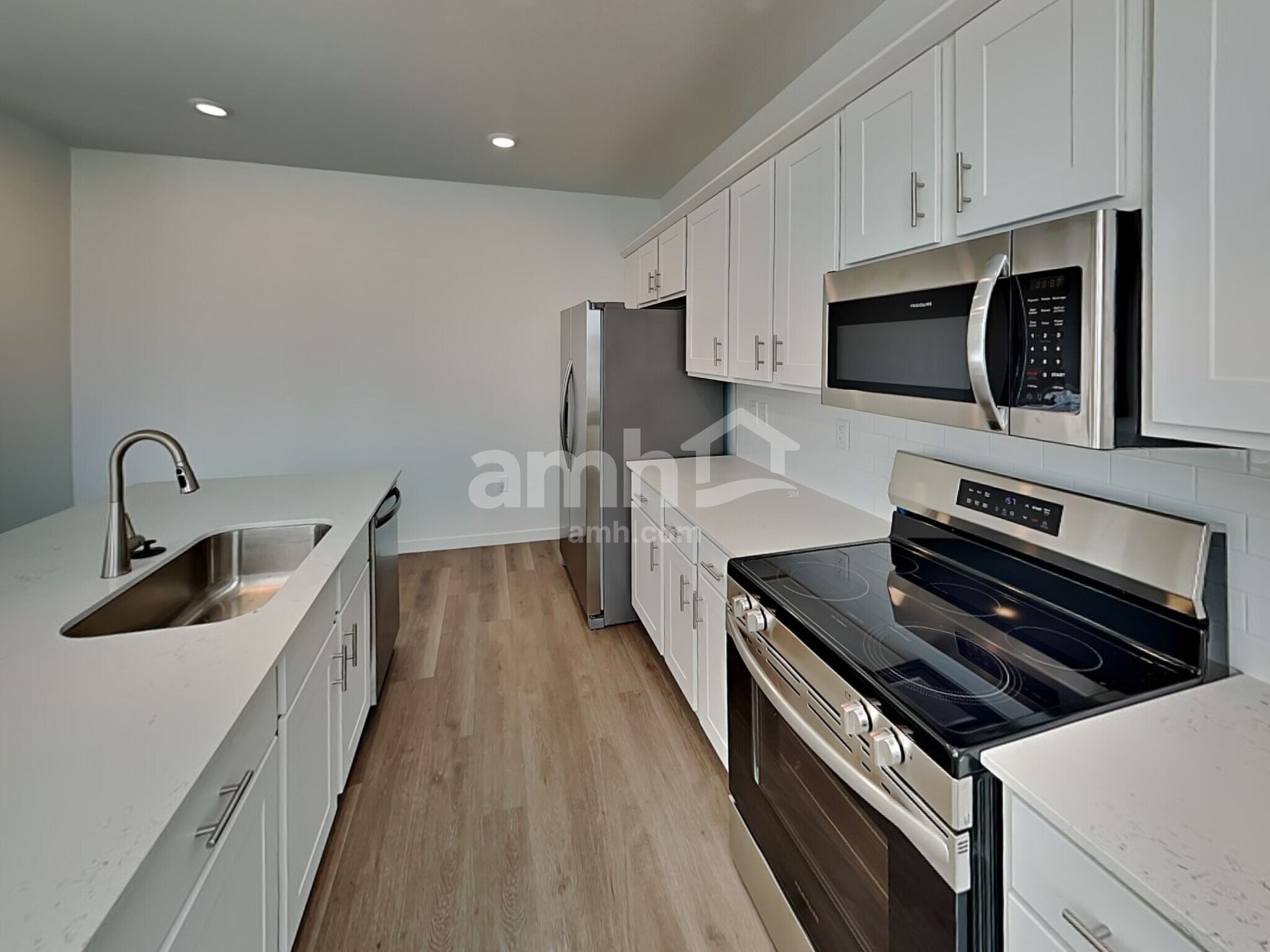 Building Photo - 237 Marshland Ct