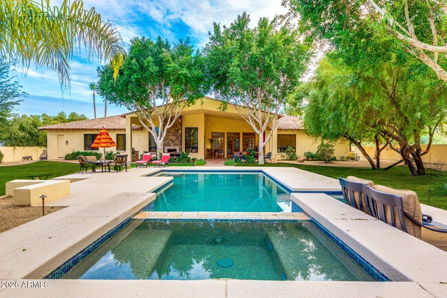 Building Photo - 6526 E Exeter Blvd